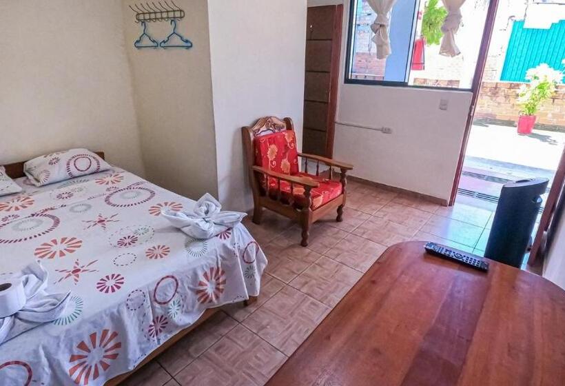 اتاق لوکس, Shoffi S House Backpackers