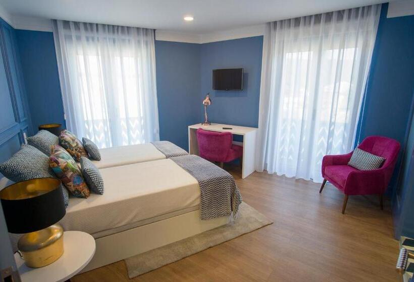 Номер Deluxe с Балконом, Zigzag Hostel