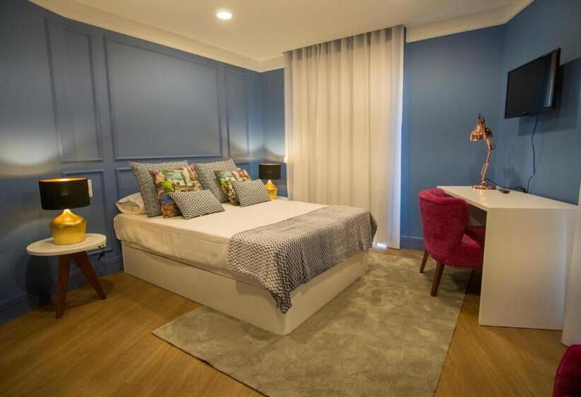 Номер Deluxe с Балконом, Zigzag Hostel