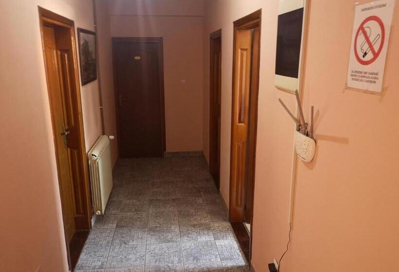 اتاق استاندارد, Delta