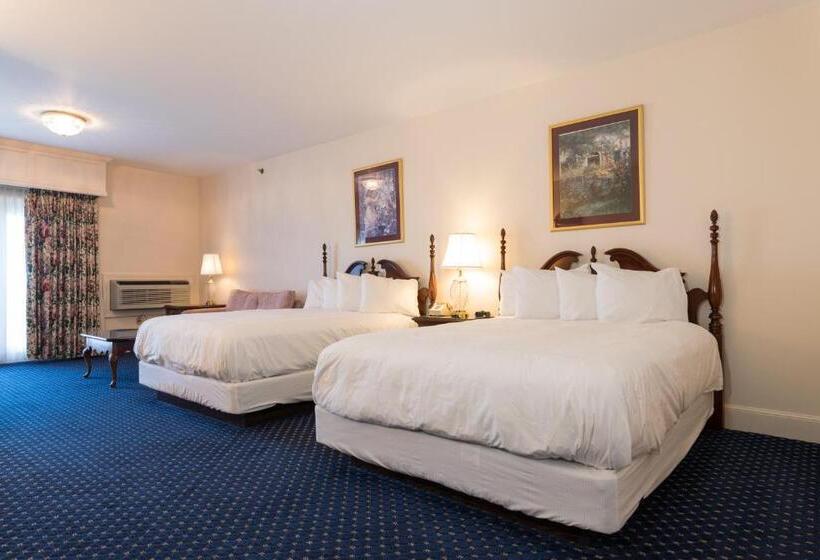 Quarto Deluxe com Vistas, Bluenose Inn   Bar Harbor