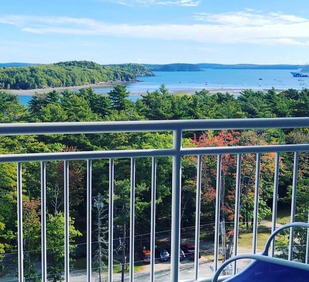 Номер Deluxe Кровать Кинг, Bluenose Inn   Bar Harbor