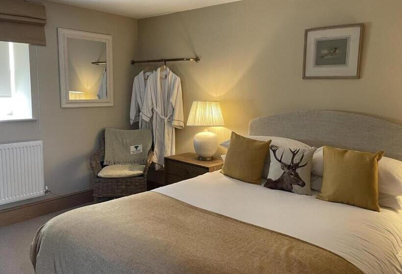 Номер Deluxe Кровать Кинг, The Bell At Ramsbury