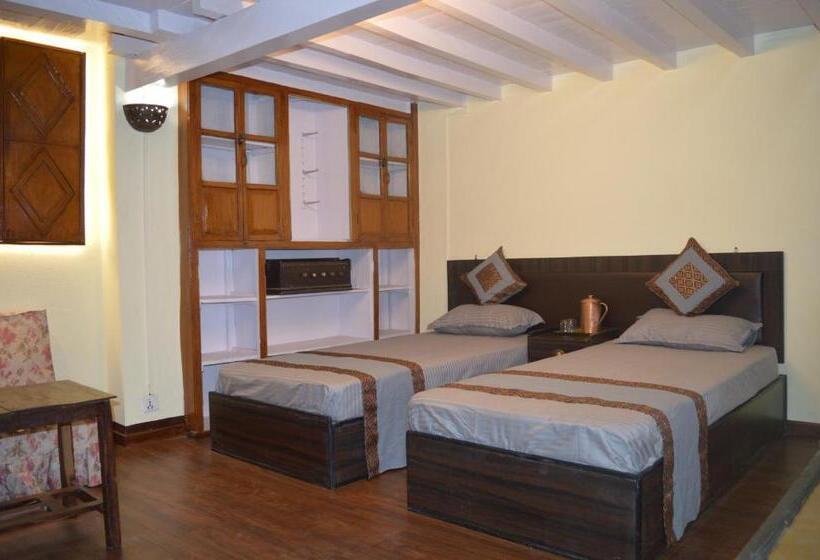 اتاق استاندارد, Mani Homes