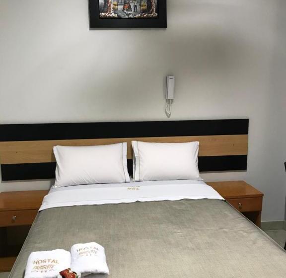 اتاق استاندارد, Hostal Parisuite