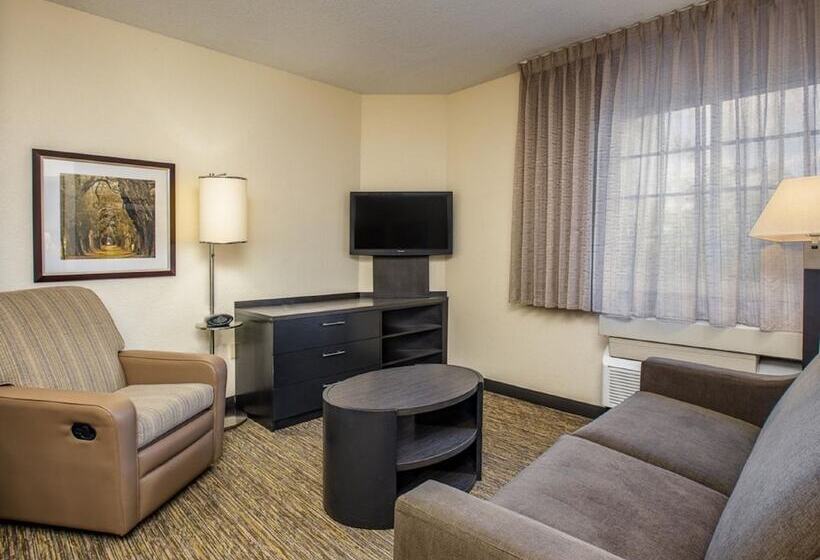 سوییت, Mainstay Suites Kansas City Overland Park