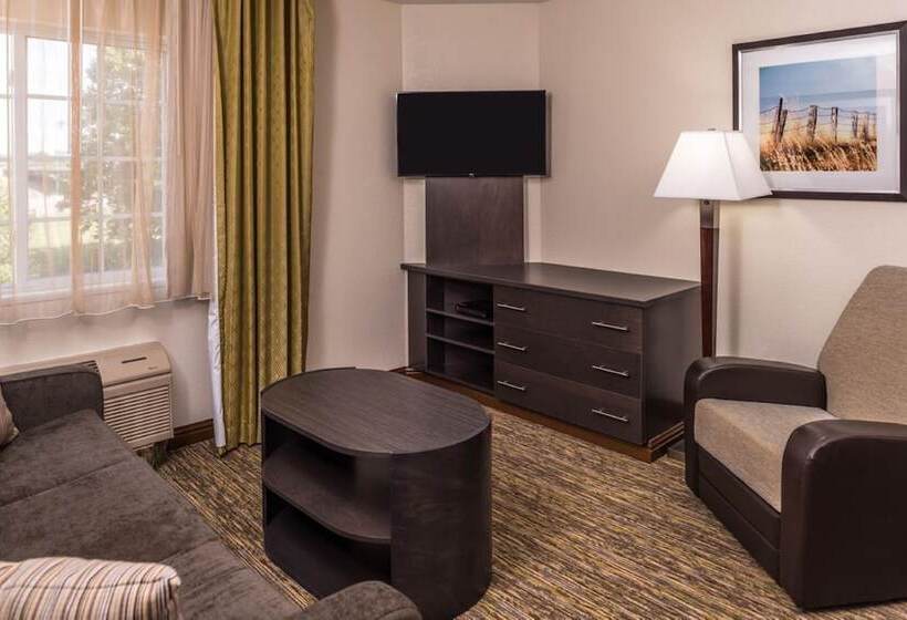 سوییت, Mainstay Suites Kansas City Overland Park
