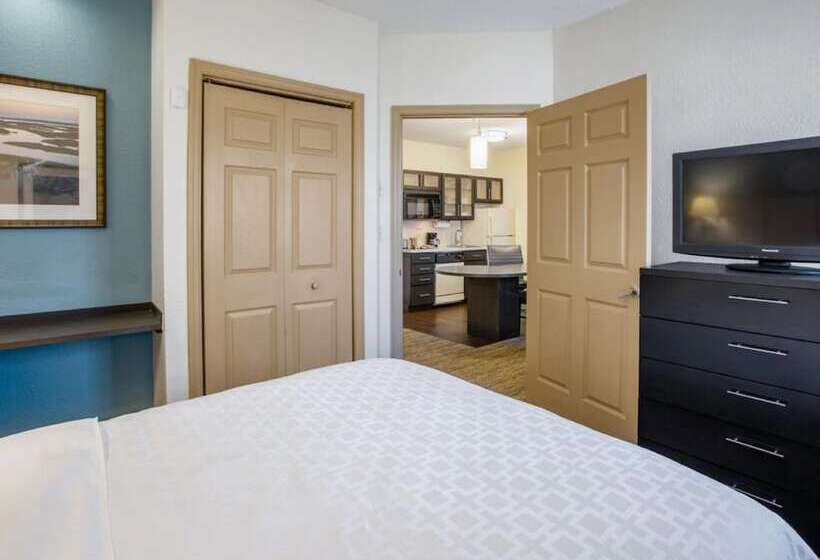 سوییت, Mainstay Suites Kansas City Overland Park