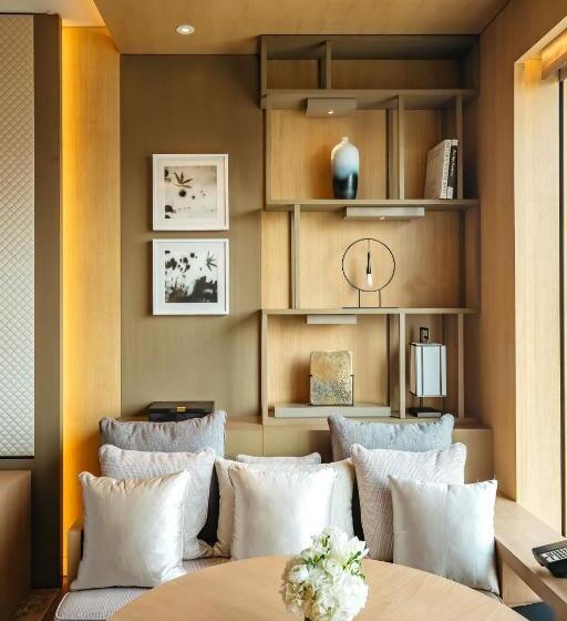 اتاق استاندارد با تخت بزرگ, The Ritzcarlton, Xi An