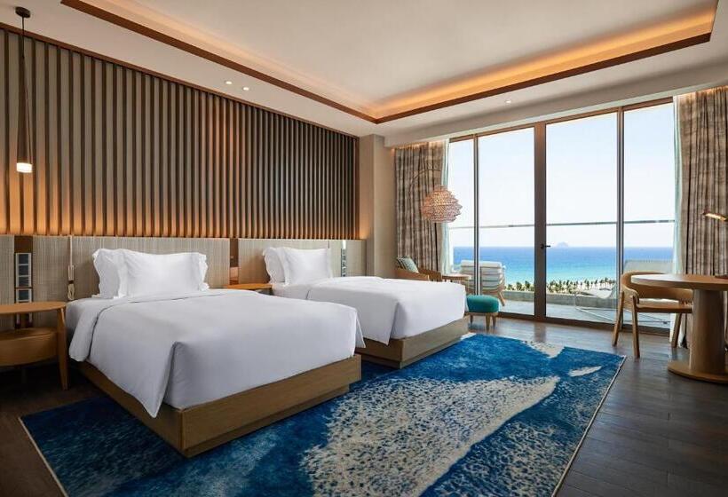 اتاق لوکس با چشم‌انداز دریا, Radisson Blu Resort Cam Ranh