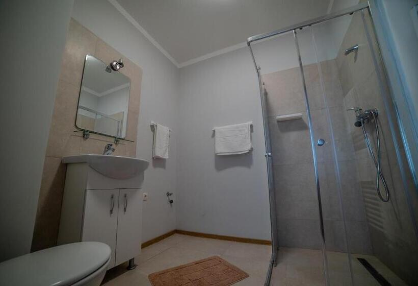 Студио Стандарт с Балконом, Elis Residence