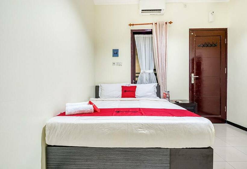 Номер Economy, Reddoorz Syariah @ Ketintang Surabaya