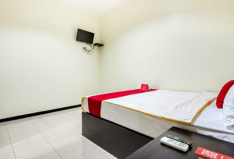Номер Стандарт, Reddoorz Syariah @ Ketintang Surabaya