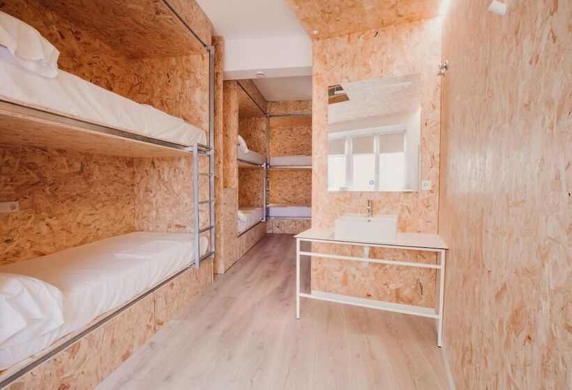 Номер Стандарт, Subup Hostel