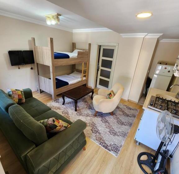 Deluxe Suite King Bed, Trend Suite