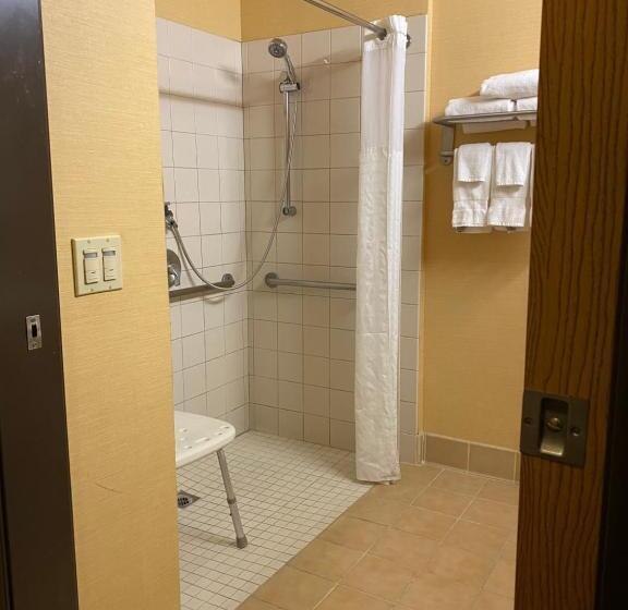 Номер Стандарт Кровать Кинг Адаптированный для Инвалидов, Comfort Inn Marina On The Monterey Bay
