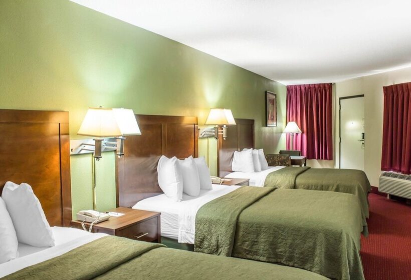 Номер Стандарт 2 Двуспальные Кровати, Quality Inn Selma   Smithfield