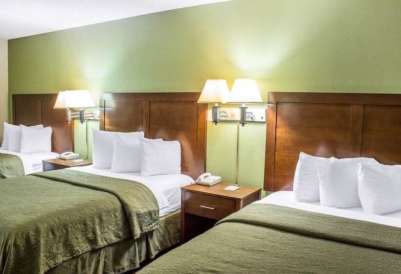 Номер Стандарт 2 Двуспальные Кровати, Quality Inn Selma   Smithfield