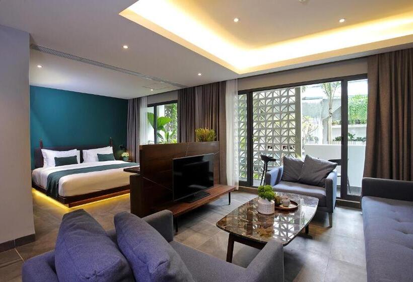 Люкс, Baitong Hotel & Resort Phnom Penh