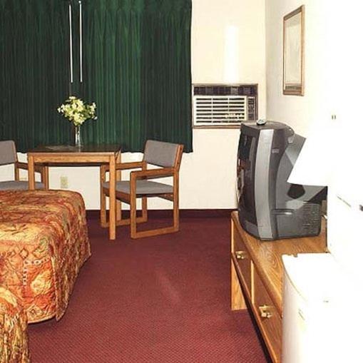 Номер Стандарт, Countryside Inn Motel Albert Lea