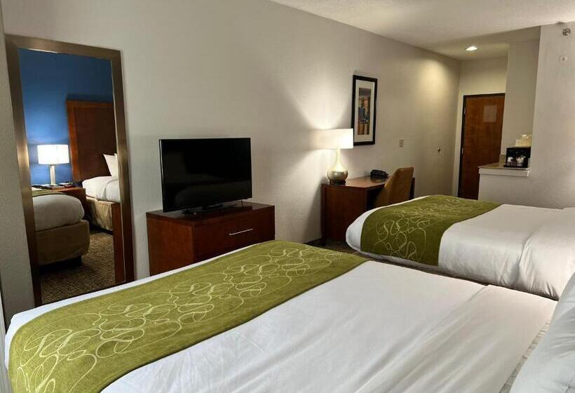 سوییت, Comfort Suites Louisville East