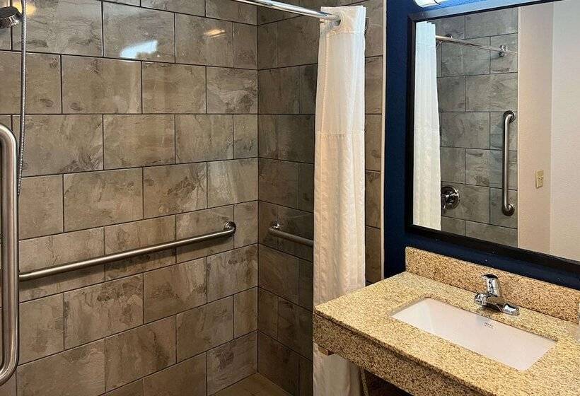 سوییت, Comfort Suites Louisville East