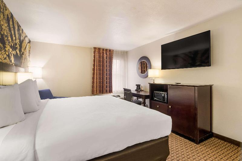 Номер Стандарт, Holiday Inn Express Port Hueneme, An Ihg