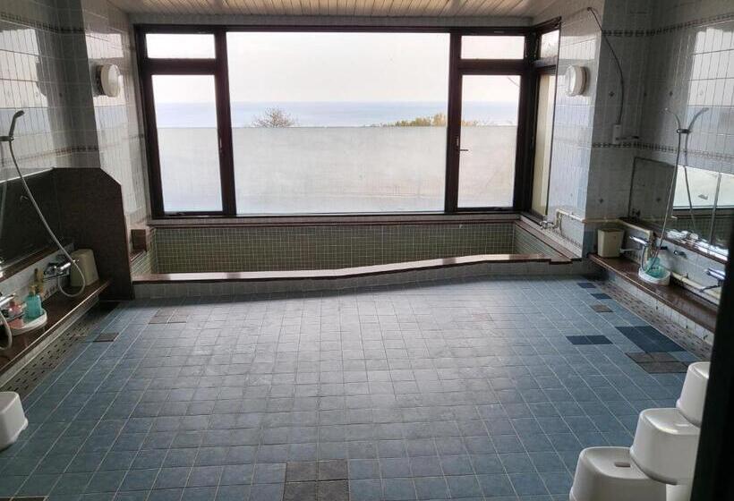 اتاق خانوادگی با سرویس بهداشتی مشترک, Tsushima Dae A