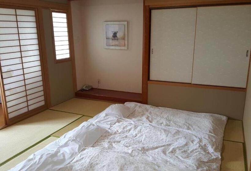 اتاق خانوادگی با سرویس بهداشتی مشترک, Tsushima Dae A