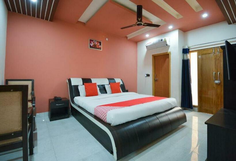 三人经典房间, Oyo 28000  Shivay Residency