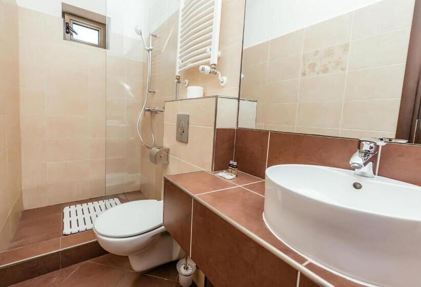 اتاق استاندارد, C Guest House