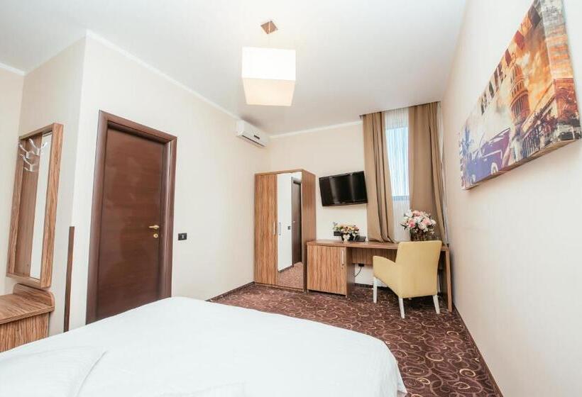 Quarto Estandar, C Guest House