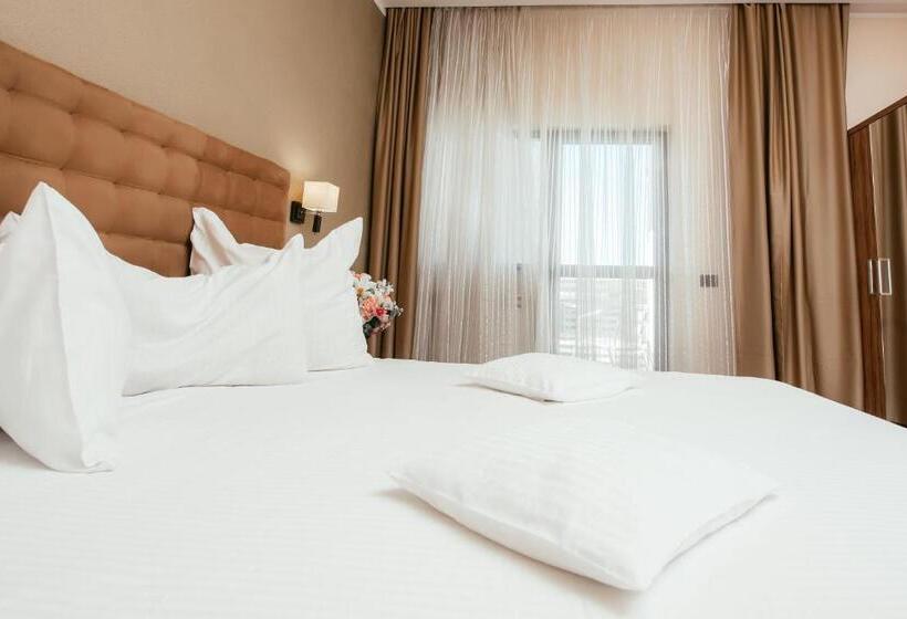 Comfort room with balcony, C Guest House