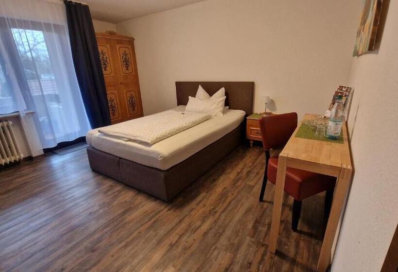 Номер Стандарт с Балконом, Gästehaus Meng
