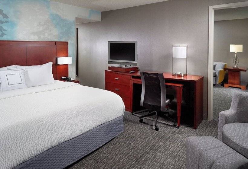 سوییت اجرایی, Courtyard By Marriott Atlanta Buckhead