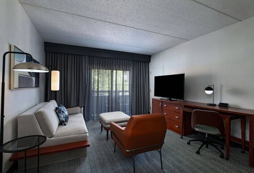 Suite, Courtyard By Marriott San Antonio Downtown