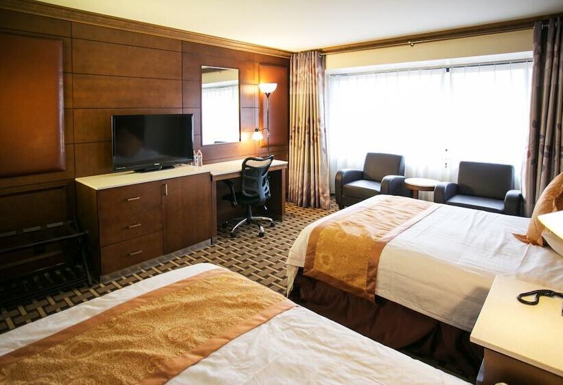Номер Deluxe, La Crystal Hotel  Los Angeles Long Beach Area