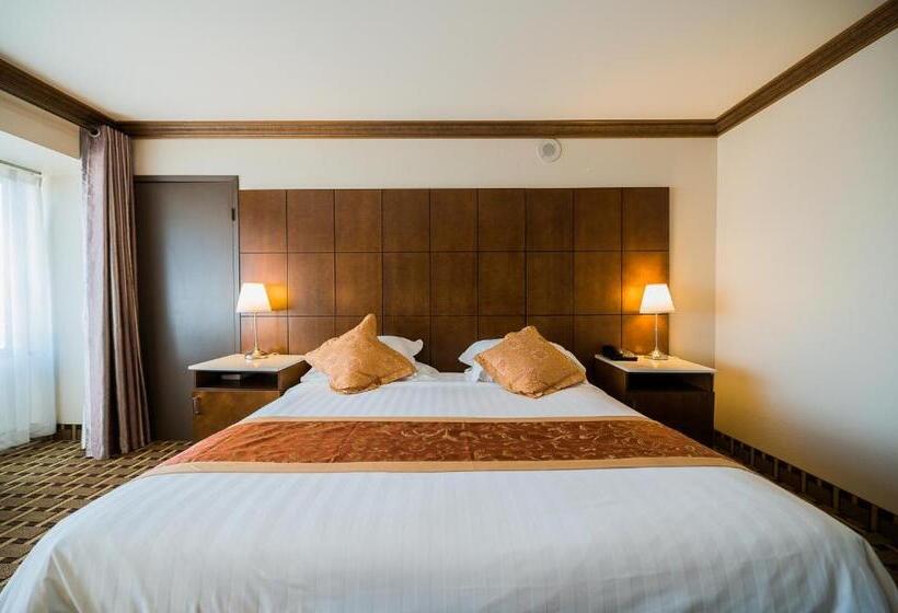 스탠다드 룸 킹사이즈 침대, La Crystal Hotel  Los Angeles Long Beach Area