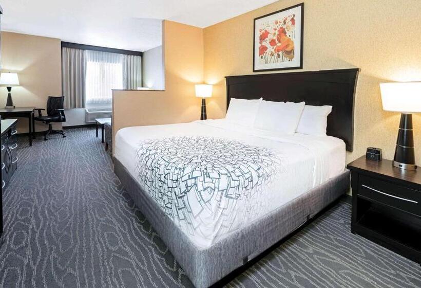 Номер Executive Кровать Кинг, La Quinta By Wyndham Logan