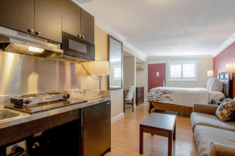 Люкс Кровать Кинг, Red Roof Inn & Suites Monterey
