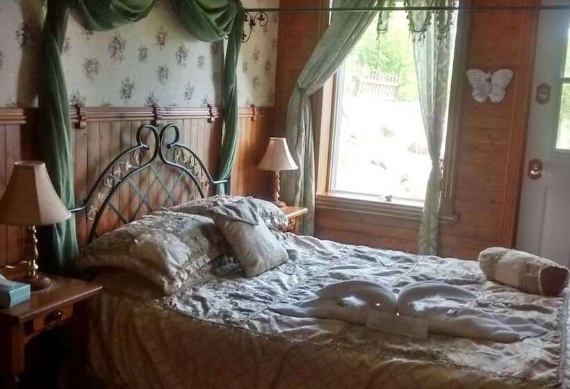 חדר משפחתי, Auberge La Cote D Or