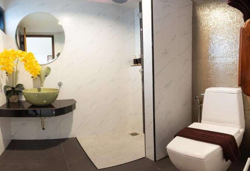 Standard Room with Balcony, Anumat Premium Budget