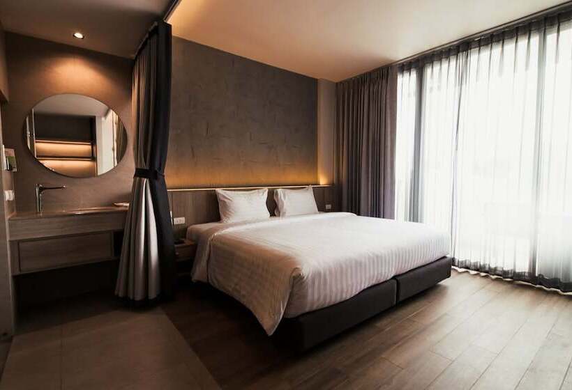 스탠다드 스튜디오, Isanook Resort & Suites Hua Hin