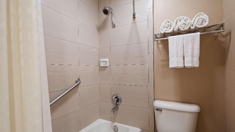스위트, Isanook Resort & Suites Hua Hin