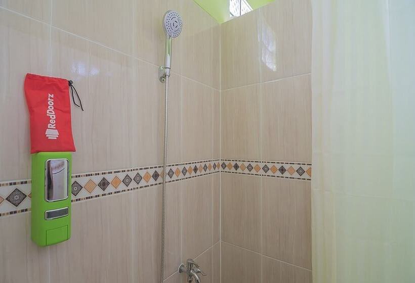 Номер Стандарт, Reddoorz Syariah Near Museum Wisma Karya Subang