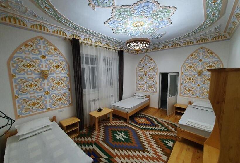 اتاق استاندارد سه نفره, Khiva Siyovush