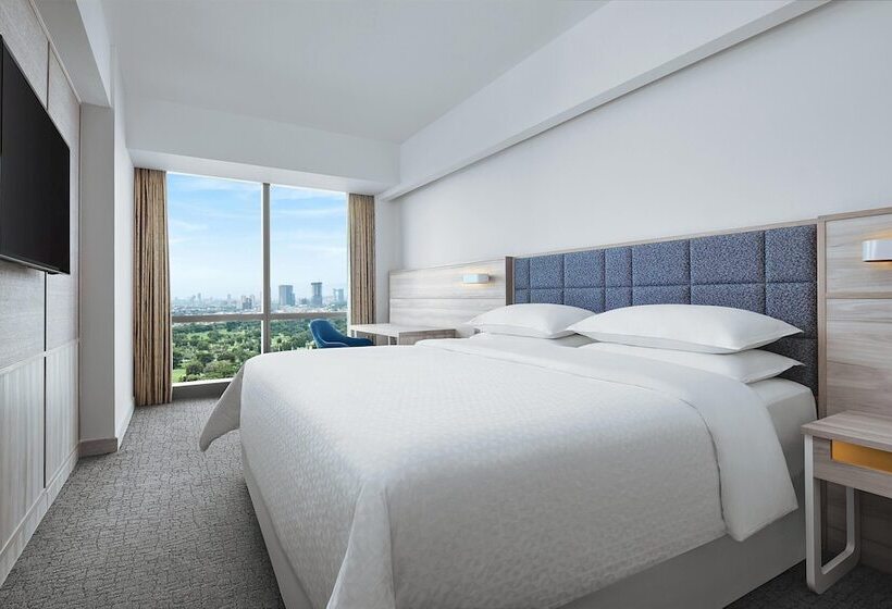 اتاق لوکس, Four Points By Sheraton Surabaya, Pakuwon Indah