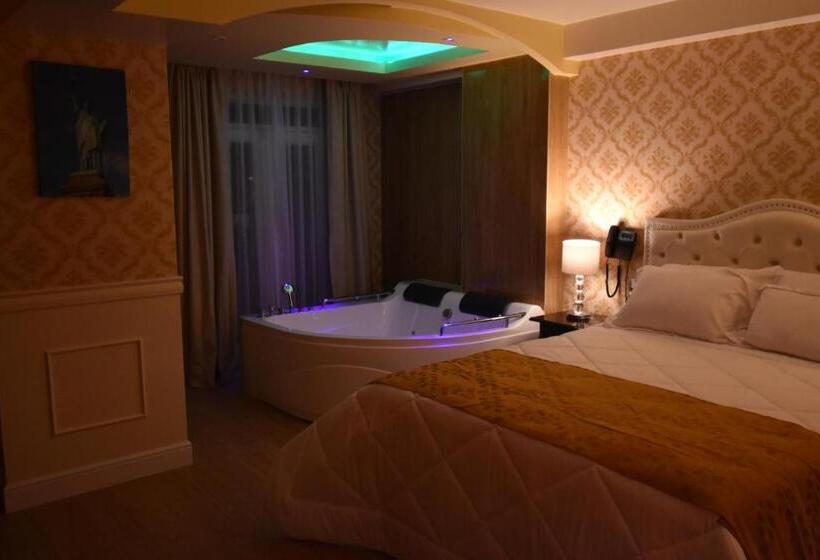 سوئیت با وان آب گرم, Paradis Suite Cusco