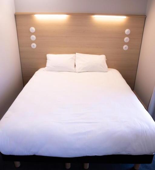 Family Suite, The People   Tours