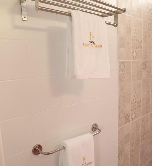 اتاق استاندارد با چشم‌انداز استخر, Hôtel Saint Georges